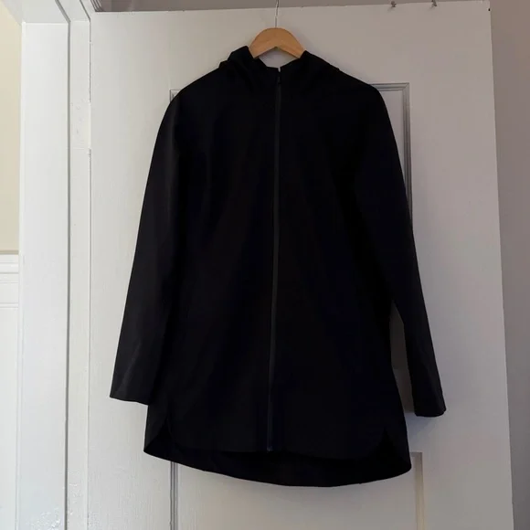 Like-new! Lululemon Black Rain Coat - Picture 1 of 3